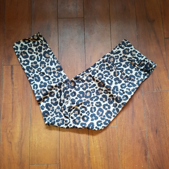 Leopard print pants - Picture 1 of 3